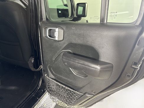 Used 2020 Jeep Wrangler Unlimited Sport S AWD/4WD image 28