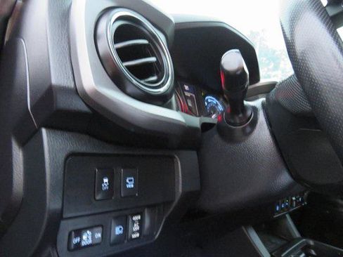 Certified 2021 Toyota Tacoma TRD Pro AWD/4WD image 47