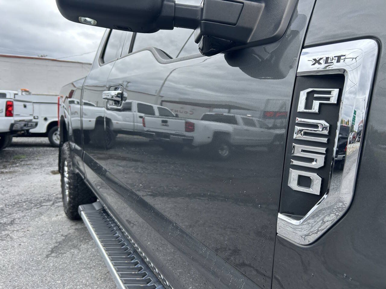 Used 2018 Ford F250 XLT w/ XLT Premium Package AWD/4WD image 13