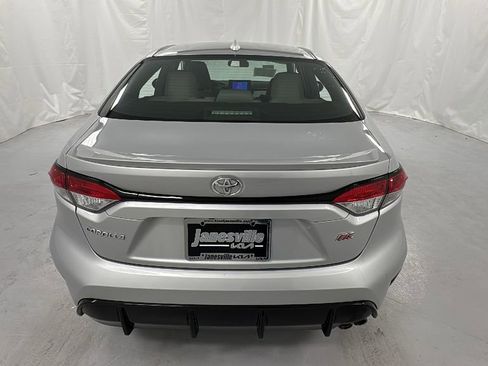 Used 2023 Toyota Corolla SE w/ Carpet Mat Package (TMS) image 4
