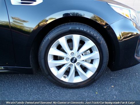 Used 2018 Kia Optima S w/ Panoramic Sunroof Package image 46