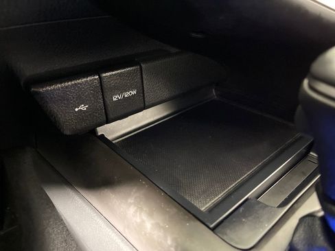 Used 2022 Toyota Camry SE w/ Convenience Package image 30