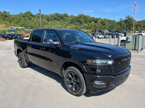 Used 2026 RAM 1500 Big Horn AWD/4WD image 2