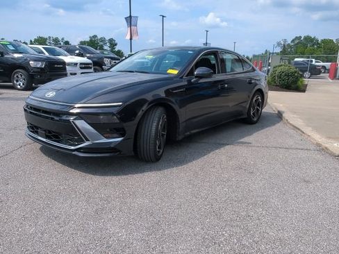 Used 2024 Hyundai Sonata SEL w/ Convenience Package FWD image 5