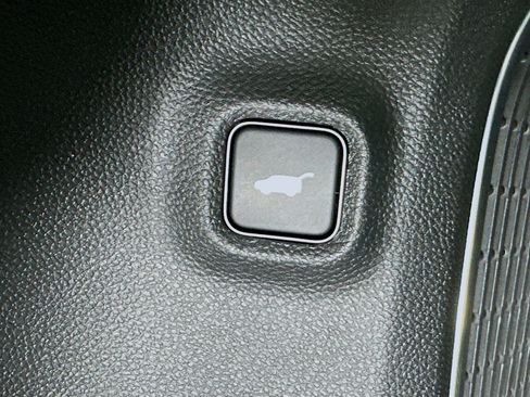 Used 2023 Acura MDX FWD w/ Technology Package image 36