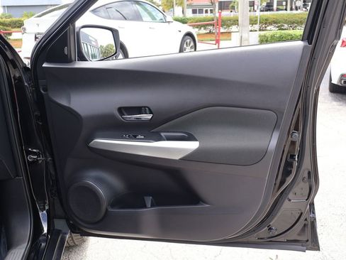 Used 2020 Nissan Kicks SV FWD image 21