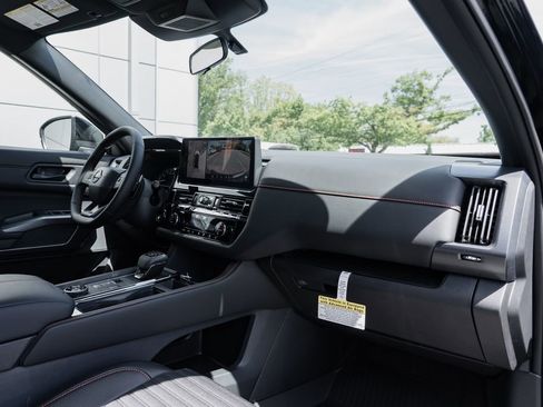 New 2026 Nissan Pathfinder Rock Creek AWD/4WD image 27
