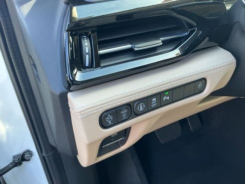 New 2026 Acura MDX w/ Advance Package AWD/4WD image 11