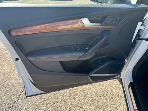 Used 2023 Audi Q5 2.0T Premium Plus w/ Premium Plus Package image 10