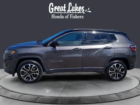 Used 2024 Jeep Compass Limited AWD/4WD image 2