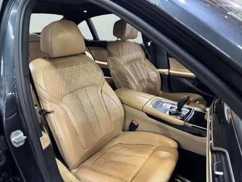 Used 2016 BMW 750i RWD image 56
