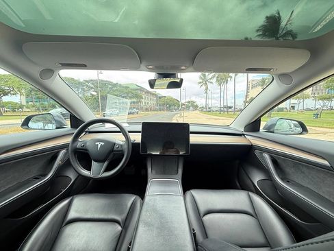 Used 2023 Tesla Model 3 Standard Range RWD image 10