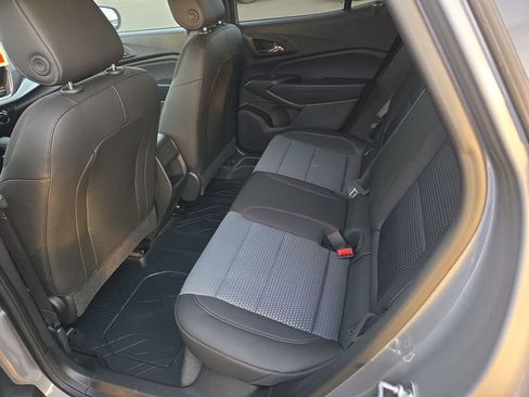 New 2025 Chevrolet Trax LT w/ LT Convenience Package image 16