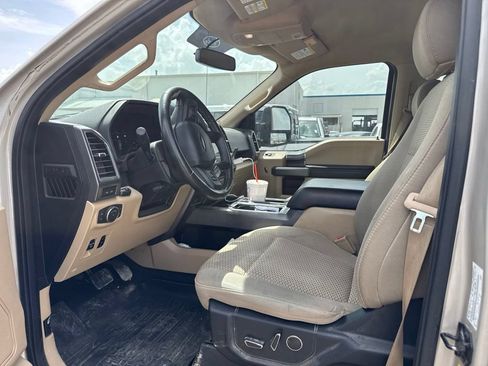 Used 2018 Ford F150 XLT w/ Equipment Group 302A Luxury AWD/4WD image 5