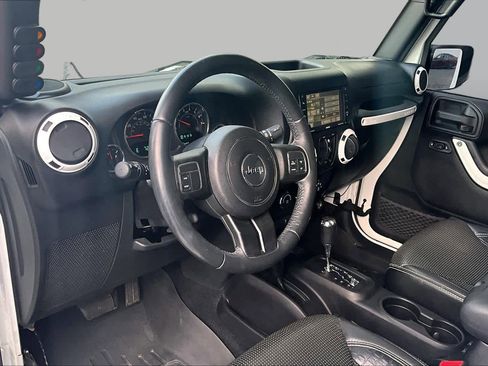 Used 2016 Jeep Wrangler Unlimited Sport w/ Quick Order Package 24S AWD/4WD image 19