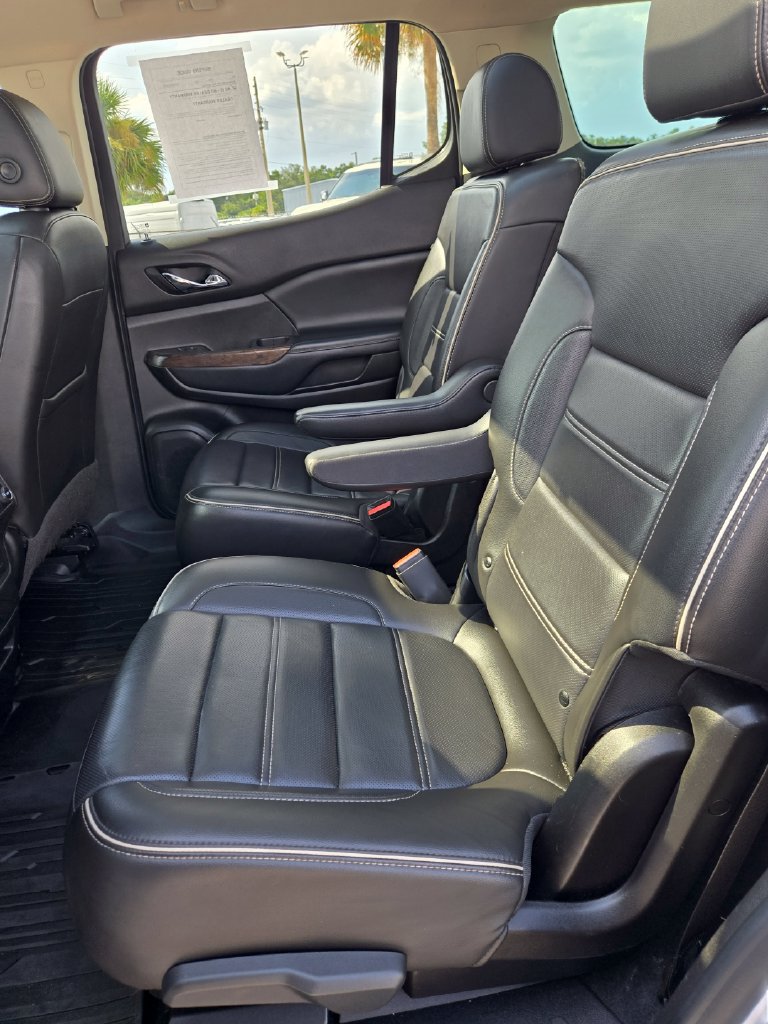 Used 2020 GMC Acadia Denali w/ Technology Package FWD image 54