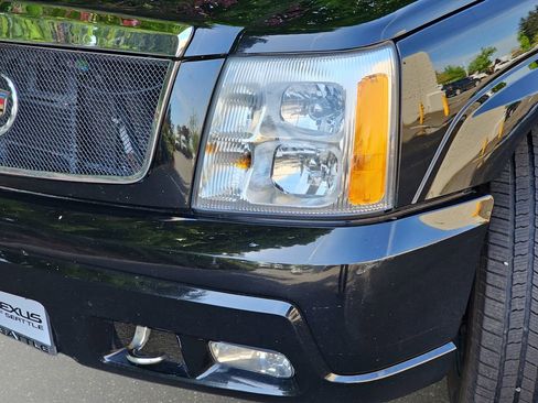 Used 2006 Cadillac Escalade ESV Platinum AWD/4WD image 33