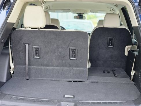 Used 2023 Buick Enclave Essence FWD image 30
