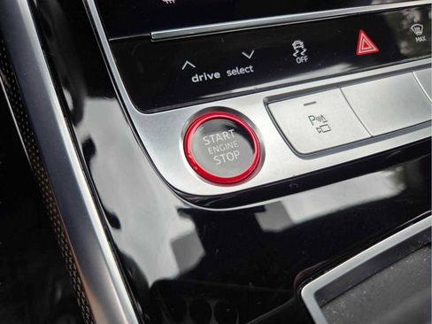 Used 2022 Audi SQ8 Prestige AWD/4WD image 26