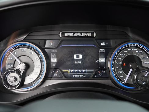 Certified 2019 RAM 1500 Limited w/ Advanced Safety Group AWD/4WD image 39