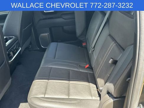 Certified 2025 Chevrolet Silverado 1500 High Country w/ Midnight Edition AWD/4WD image 12