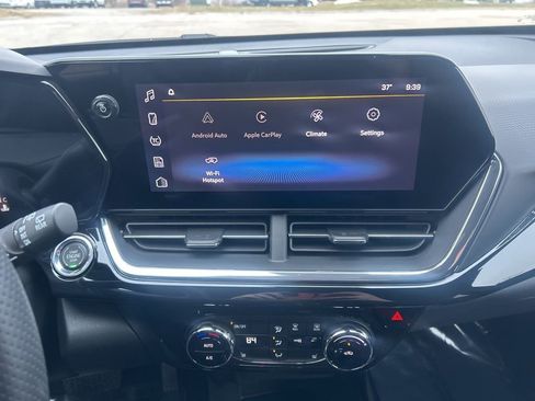 Used 2026 Chevrolet Trax RS w/ Driver Confidence Package image 23