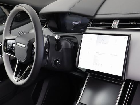 New 2026 Land Rover Range Rover Velar Dynamic SE image 21