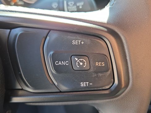 Used 2023 Jeep Wrangler Unlimited Sport AWD/4WD image 26