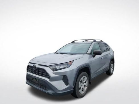 Used 2021 Toyota RAV4 LE AWD/4WD image 4