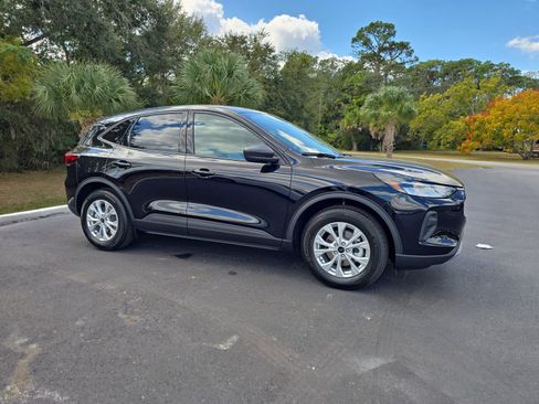 New 2026 Ford Escape Active w/ Tech Pack #1 FWD image 2