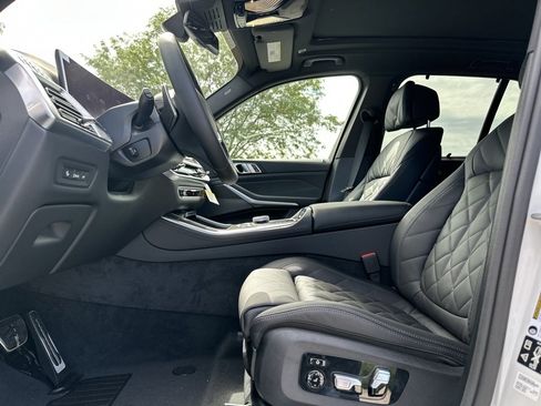 New 2026 BMW X5 M60i image 15