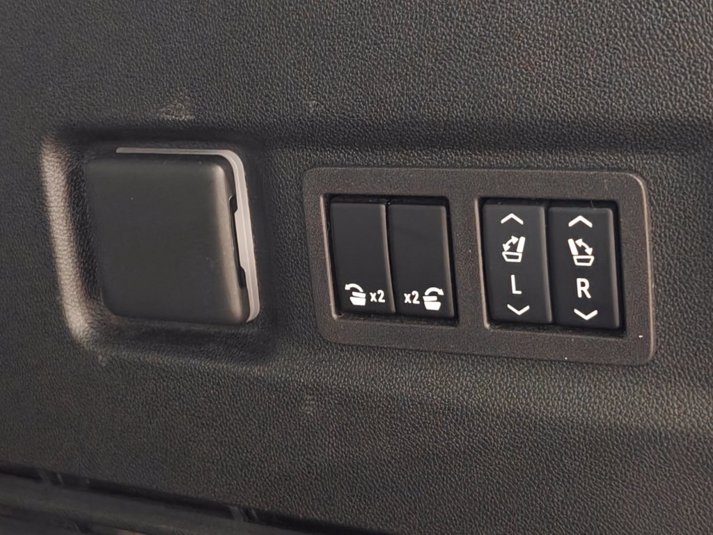 Used 2024 GMC Yukon XL Denali w/ Max Trailering Package AWD/4WD image 39