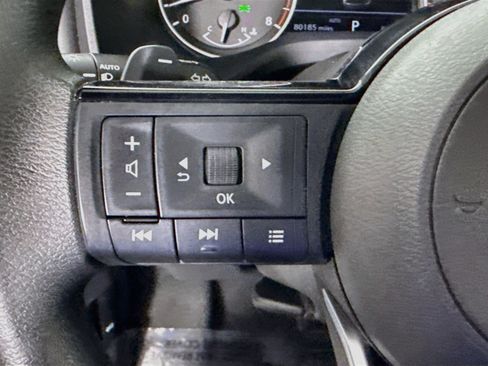 Used 2022 Nissan Rogue SV AWD/4WD image 14