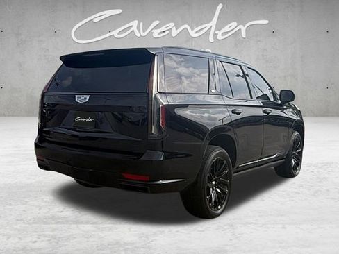 Used 2024 Cadillac Escalade Sport Platinum w/ LPO, ONYX Package AWD/4WD image 16