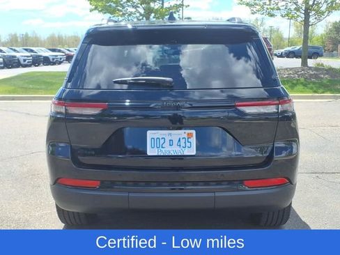 Certified 2024 Jeep Grand Cherokee Altitude AWD/4WD image 5