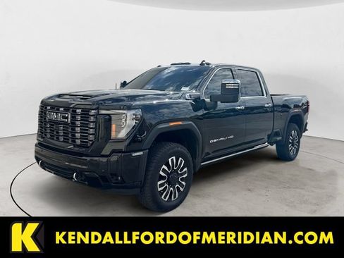 Used 2026 GMC Sierra 2500 Denali Ultimate AWD/4WD image 1