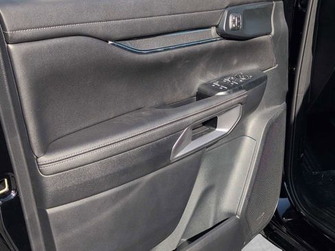 New 2025 Ford Ranger Lariat w/ FX4 Off-Road Package image 10