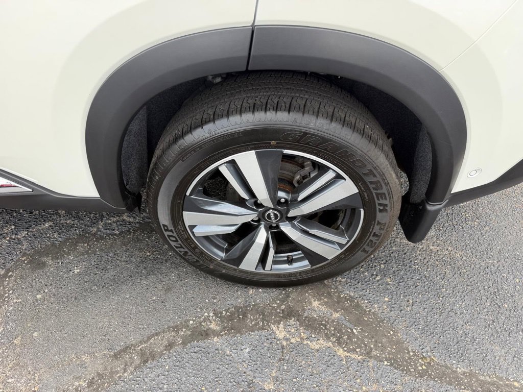 Used 2023 Nissan Rogue Platinum AWD/4WD image 9