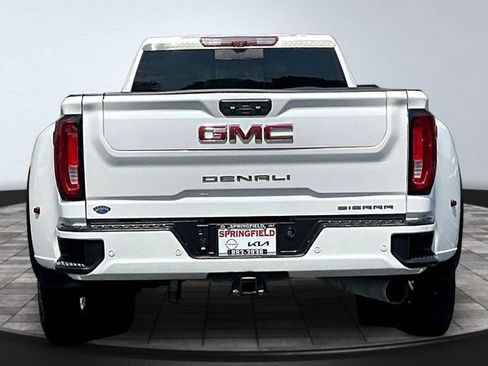 Used 2023 GMC Sierra 3500 Denali w/ Technology Package AWD/4WD image 5