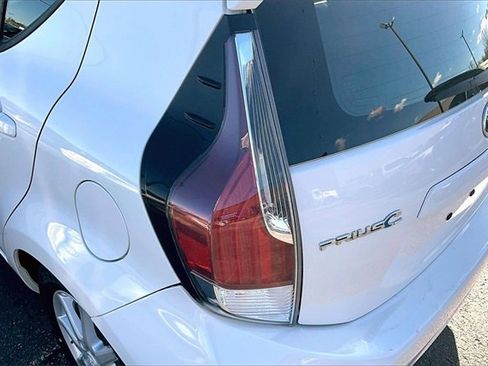 Used 2015 Toyota Prius C Four image 28