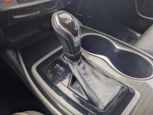 Used 2019 INFINITI QX60 Luxe w/ Essential Package image 16