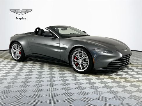 Used 2022 Aston Martin V8 Vantage Roadster image 1