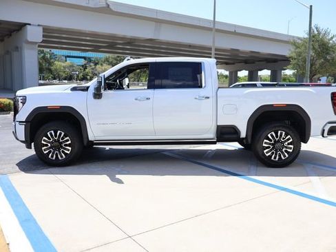 New 2026 GMC Sierra 3500 Denali Ultimate AWD/4WD image 4