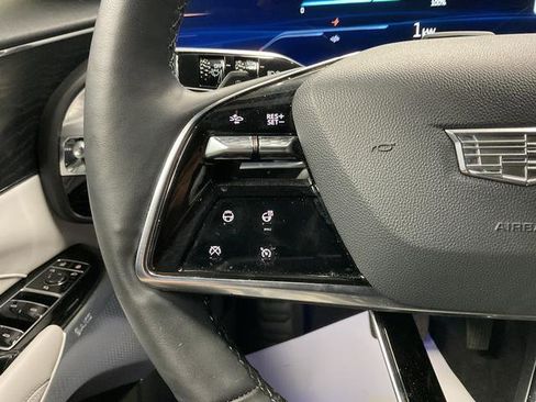 Used 2023 Cadillac Lyriq Luxury image 17