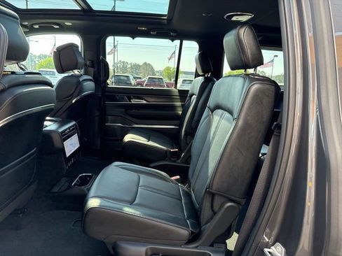 New 2026 Jeep Grand Wagoneer Summit w/ Premium Group III AWD/4WD image 25
