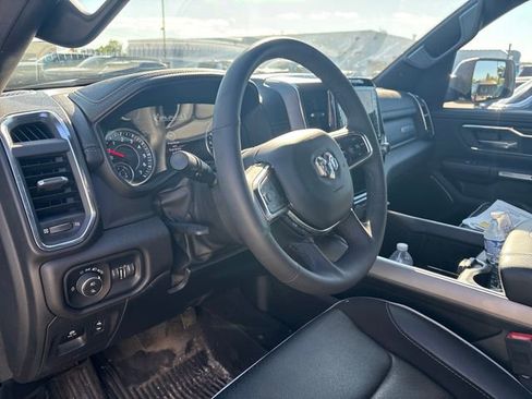 Used 2025 RAM 1500 Laramie AWD/4WD image 8