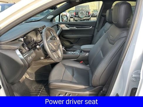 Used 2022 Cadillac XT5 Premium Luxury image 13