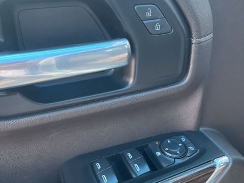 Used 2020 Chevrolet Silverado 1500 LT w/ Texas Edition AWD/4WD image 11