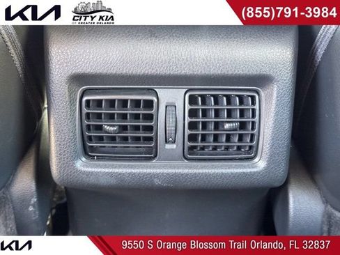 Used 2023 Toyota Camry XLE FWD image 15