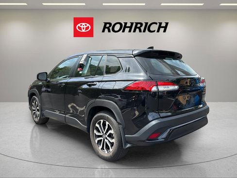 Used 2023 Toyota Corolla Cross AWD Hybrid image 8